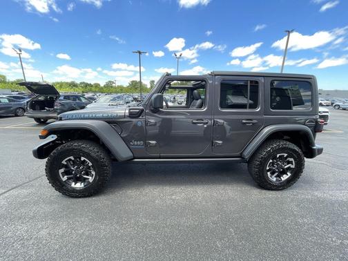Granite Crystal Metallic Clearcoat 2025 Jeep Wrangler 4xe Rubicon