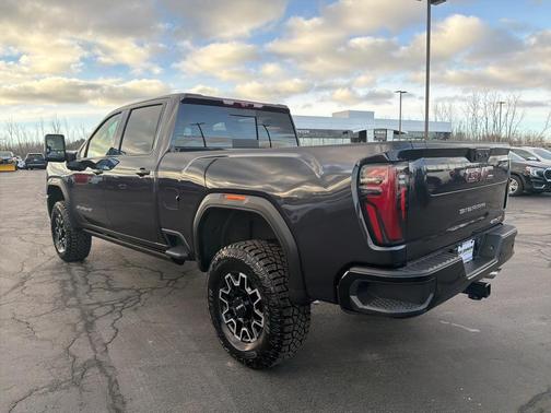 2025 GMC Sierra 2500 AT4X