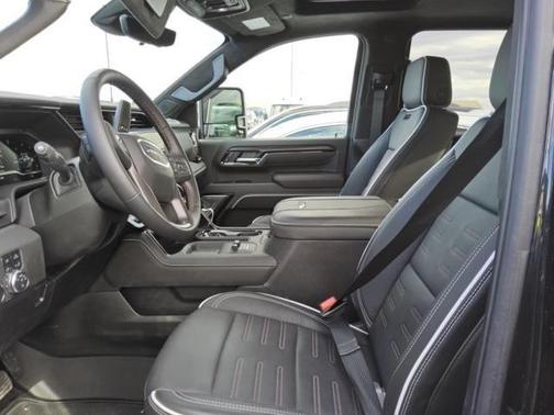 2025 GMC Sierra 2500 AT4