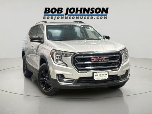 Quicksilver Metallic 2022 GMC Terrain AWD AT4