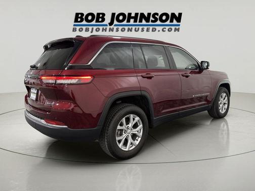 Velvet Red Pearlcoat 2023 Jeep Grand Cherokee Limited