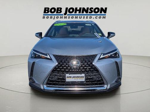 Iridium 2023 Lexus UX 250h Base