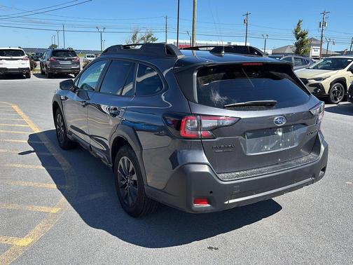 Magnetite Gray Metallic 2025 Subaru Outback Onyx Edition