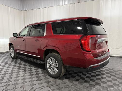 2024 GMC Yukon XL SLT