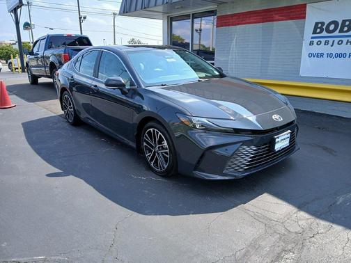 2025 Toyota Camry XLE