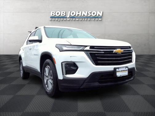 2022 Chevrolet Traverse LT Leather