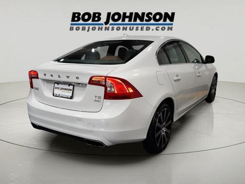 WHITE 2015 Volvo S60 T5 Premier