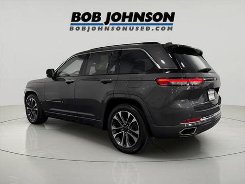 2022 Jeep Grand Cherokee Overland