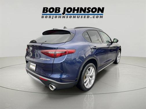 2019 Alfa Romeo Stelvio Sport