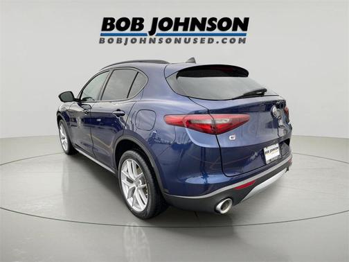 2019 Alfa Romeo Stelvio Sport
