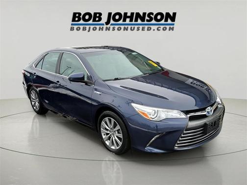 2017 Toyota Camry Hybrid LE