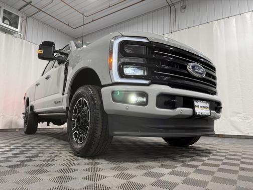 2025 Ford F-250 Platinum