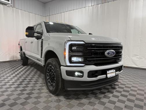 2025 Ford F-250 Platinum