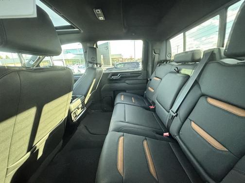 2024 GMC Sierra 2500 AT4