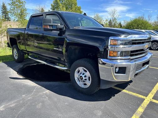 Black 2019 Chevrolet Silverado 2500 LT