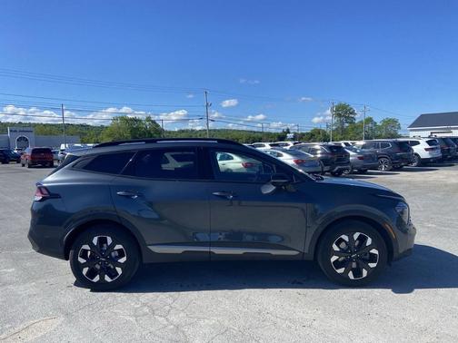 Gravity Gray 2024 Kia Sportage X-Line