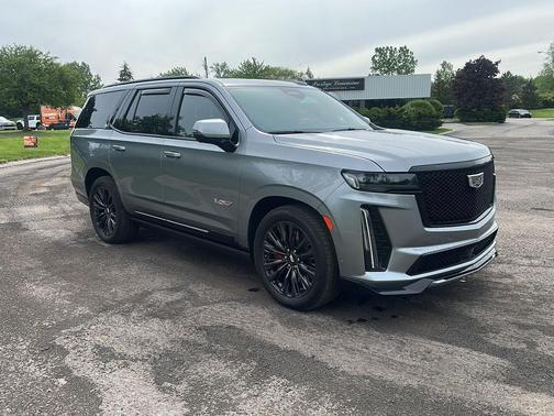 Argent Silver Metallic 2023 Cadillac Escalade V-Series