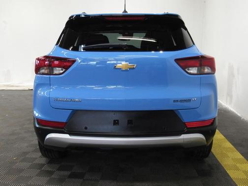 Fountain Blue 2024 Chevrolet Trailblazer LT