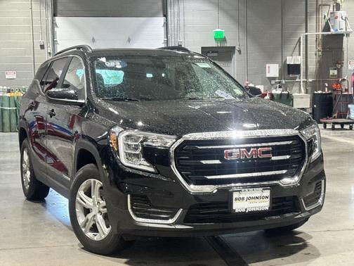 Ebony Twilight Metallic 2023 GMC Terrain SLE