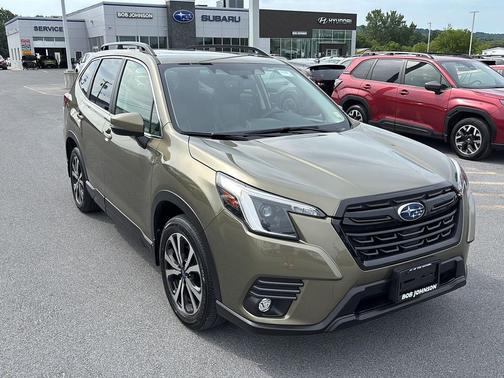 Autumn Green Metallic 2024 Subaru Forester Limited