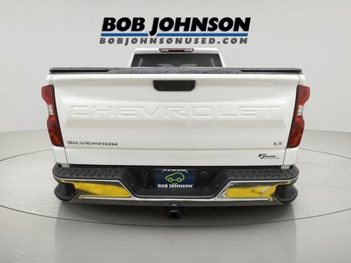 Summit White 2024 Chevrolet Silverado 1500 LT