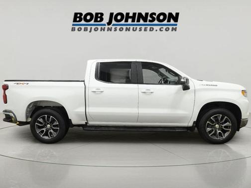 Summit White 2024 Chevrolet Silverado 1500 LT