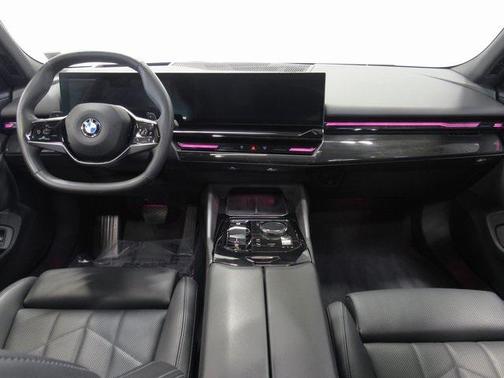 2024 BMW 530 i xDrive
