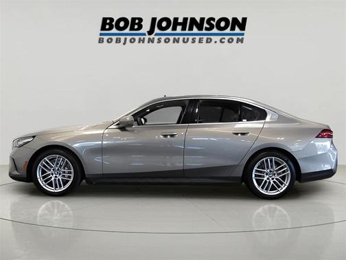 2024 BMW 530 i xDrive