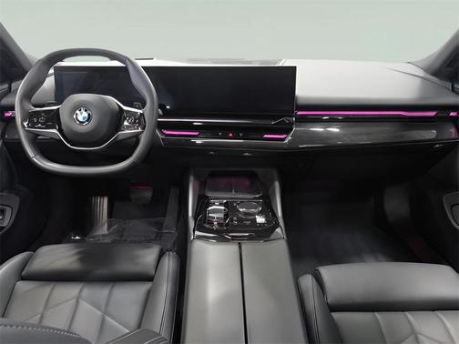 2024 BMW 530 i xDrive