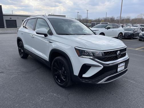 2023 Volkswagen Taos 1.5T SE