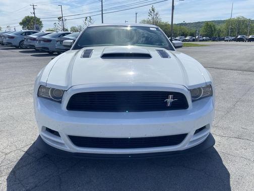 Oxford White 2014 Ford Mustang GT Premium