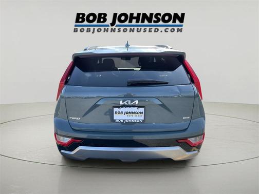 2023 Kia Niro SX