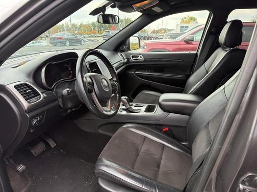 2021 Jeep Grand Cherokee Laredo