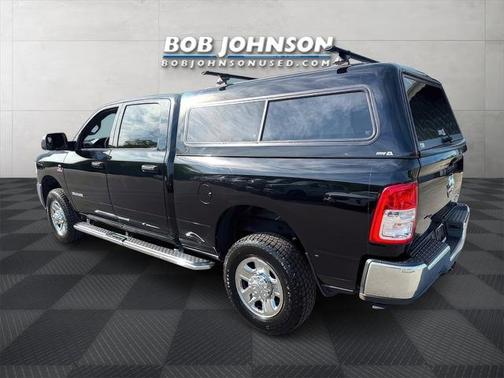 2022 RAM 2500 Tradesman Crew Cab 4x4 6'4' Box