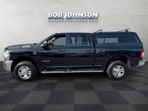 2022 RAM 2500 Tradesman Crew Cab 4x4 6'4' Box