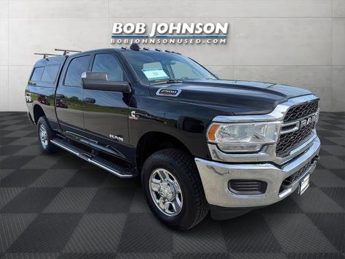 2022 RAM 2500 Tradesman Crew Cab 4x4 6'4' Box