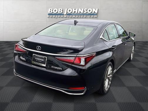 2019 Lexus ES 300h Luxury