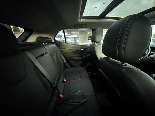 2022 Buick Encore GX Essence