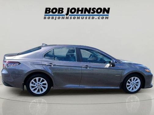 Predawn Gray Mica 2022 Toyota Camry LE