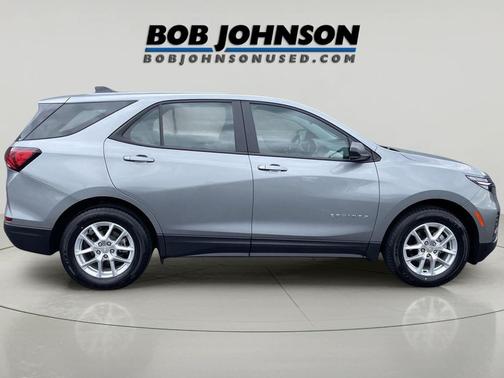 Sterling Gray Metallic 2023 Chevrolet Equinox LS