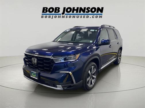 2023 Honda Pilot Touring 8-Passenger