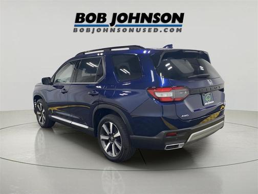 2023 Honda Pilot Touring 8-Passenger