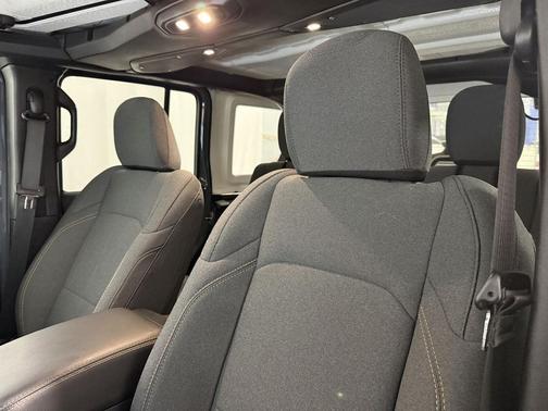 Anvil Clearcoat 2025 Jeep Wrangler 4xe Sahara