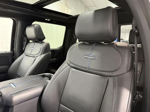 Agate Black 2025 Ford F-250 XL