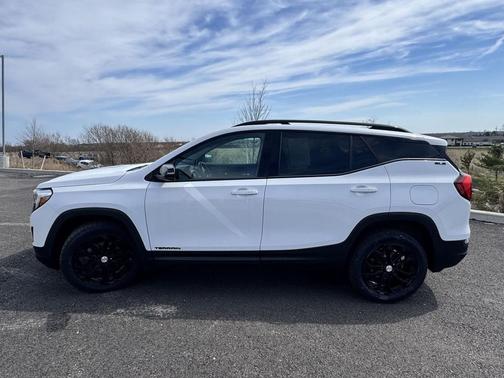Summit White 2019 GMC Terrain SLE