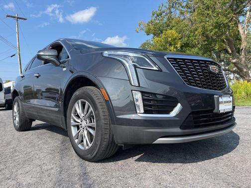 2022 Cadillac XT5 Premium Luxury