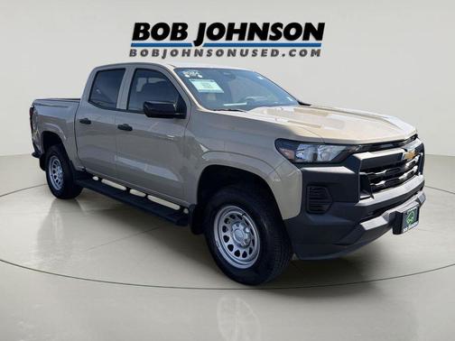 Sand Dune Metallic 2024 Chevrolet Colorado WT