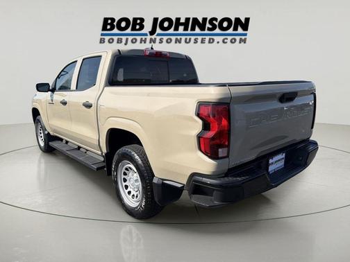 Sand Dune Metallic 2024 Chevrolet Colorado WT
