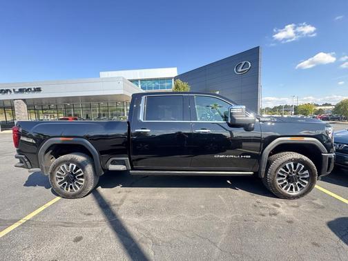 2025 GMC Sierra 2500 Denali Ultimate