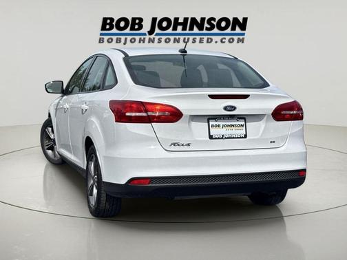 Oxford White 2018 Ford Focus SE